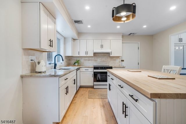 210 Musconetcong River Rd, Lebanon Twp., NJ 07882