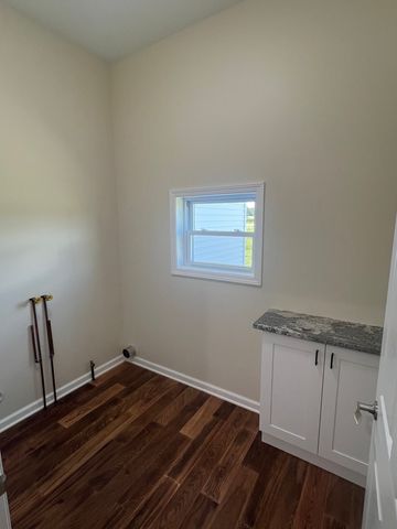 692 Penrose Road, Dixon, IL 61021