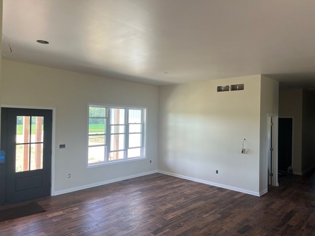 692 Penrose Road, Dixon, IL 61021