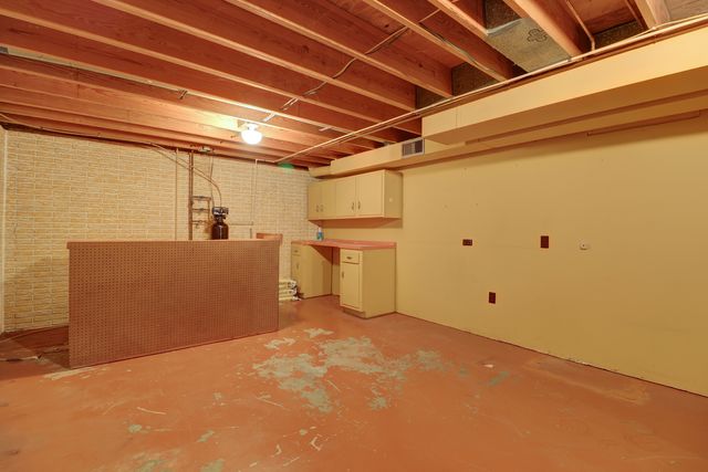 27829 Larson Street, Rock Falls, IL 61071