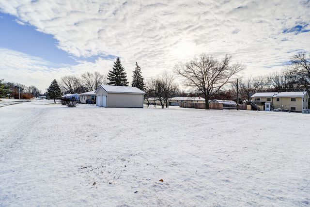 27829 Larson Street, Rock Falls, IL 61071