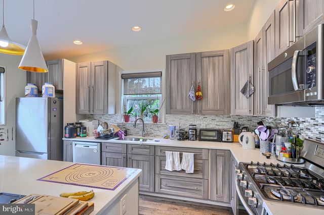 3425 KESWICK RD, Baltimore, MD 21211