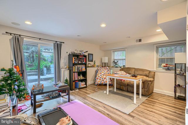 3425 KESWICK RD, Baltimore, MD 21211