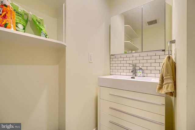 3425 KESWICK RD, Baltimore, MD 21211
