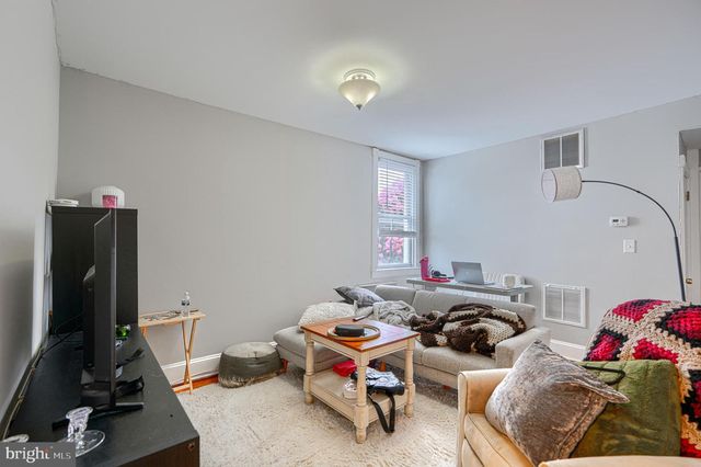 3425 KESWICK RD, Baltimore, MD 21211