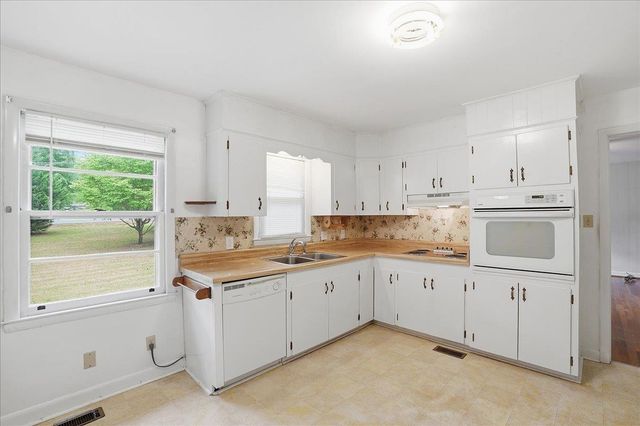 4129 Clifton Glendale Road, Spartanburg, SC 29307