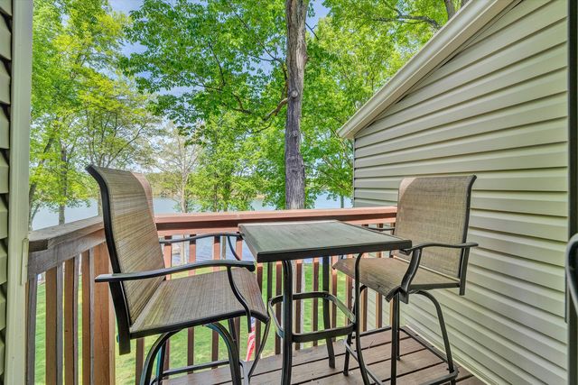 54 Windlass Pointe DR, Moneta, VA 24121