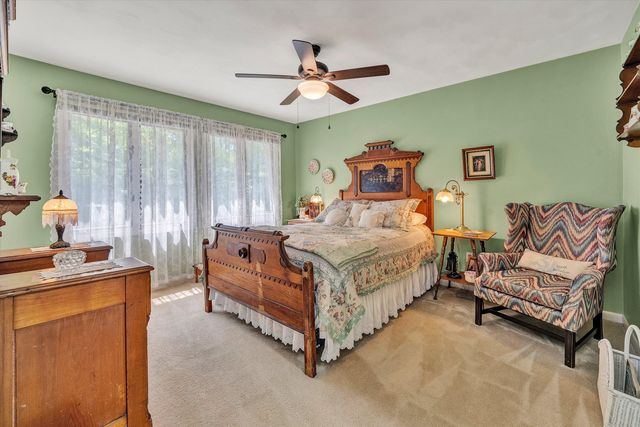 54 Windlass Pointe DR, Moneta, VA 24121