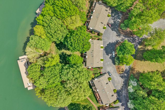 54 Windlass Pointe DR, Moneta, VA 24121