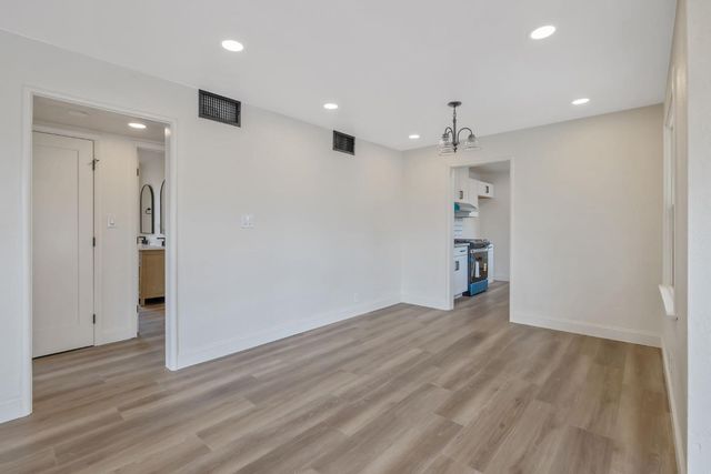 5009 E Clay Avenue, Fresno, CA 93727