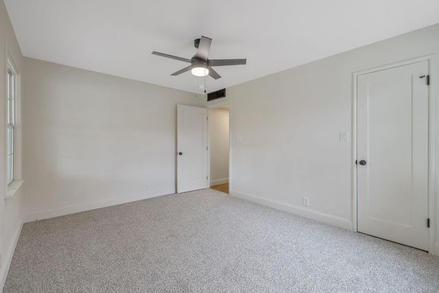 5009 E Clay Avenue, Fresno, CA 93727