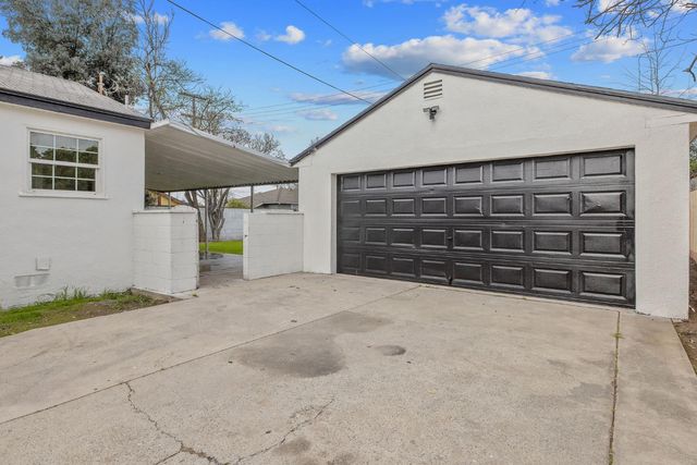 5009 E Clay Avenue, Fresno, CA 93727