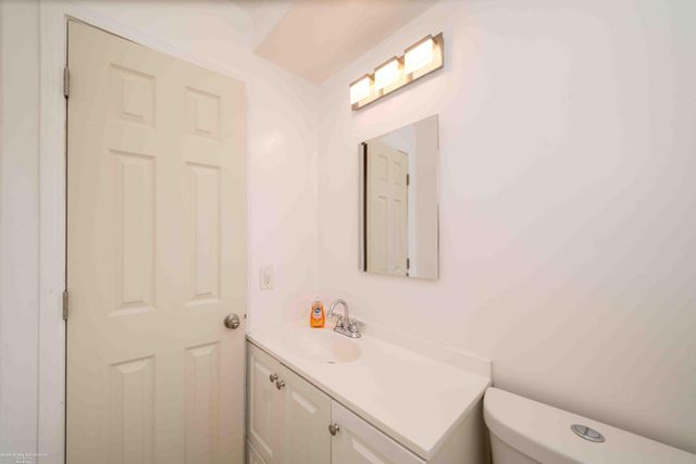23937 Thomas Street, Warren, MI 48091