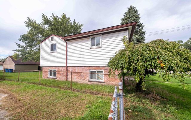 23937 Thomas Street, Warren, MI 48091