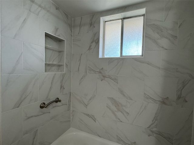 7832 Royal Lane 211, Dallas, TX 75230