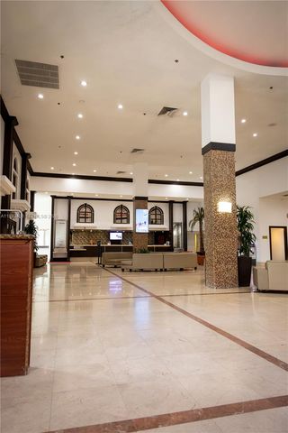19201 Collins Ave 720, Sunny Isles Beach, FL 33160