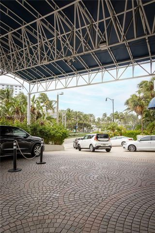 19201 Collins Ave 720, Sunny Isles Beach, FL 33160