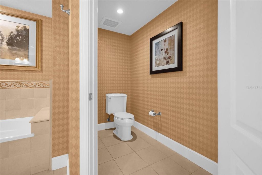 Image 25 of property listing at 7593 GATHERING DRIVE 608, Reunion, FL 34747