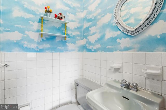 1758 GREEN BRIAR DR, Worcester, PA 19490