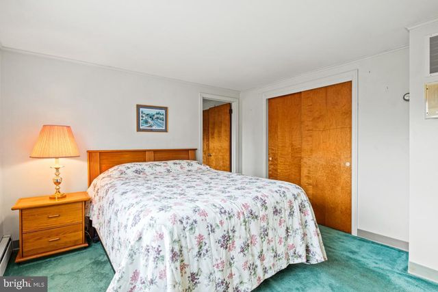 1758 GREEN BRIAR DR, Worcester, PA 19490