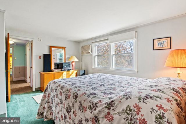 1758 GREEN BRIAR DR, Worcester, PA 19490