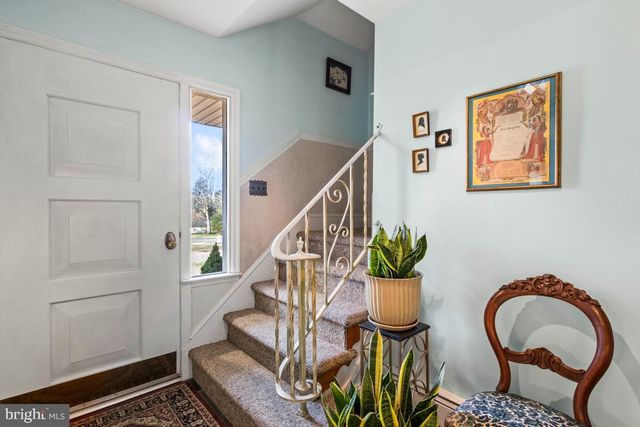 1758 GREEN BRIAR DR, Worcester, PA 19490