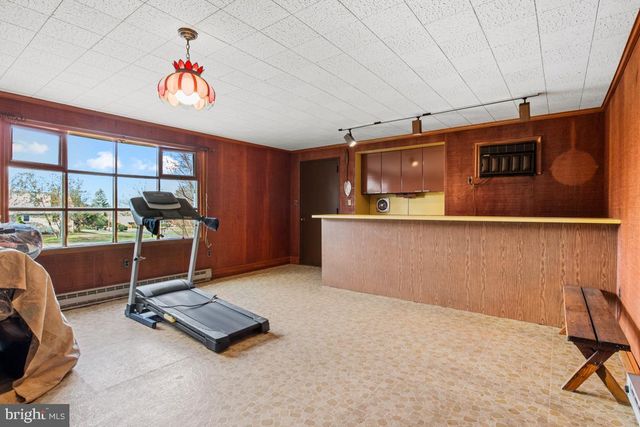 1758 GREEN BRIAR DR, Worcester, PA 19490