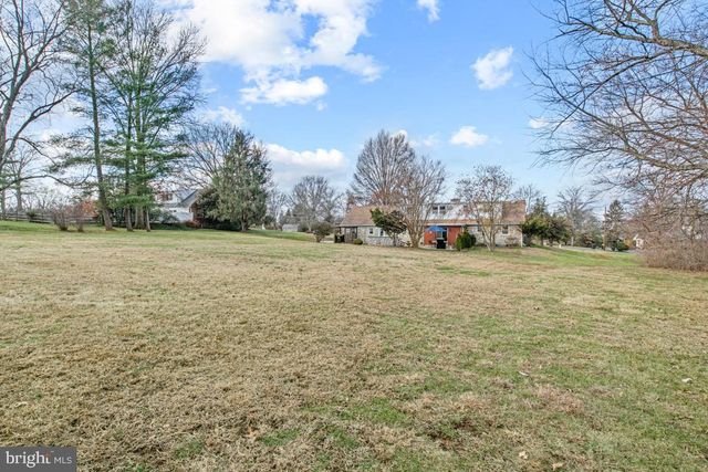 1758 GREEN BRIAR DR, Worcester, PA 19490