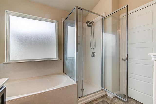 141 Leon River LOOP, Hutto, TX 78634