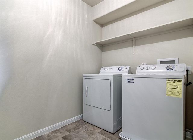 141 Leon River LOOP, Hutto, TX 78634