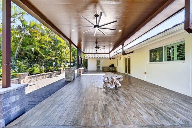 10570 SW 56th Ter, Miami, FL 33173