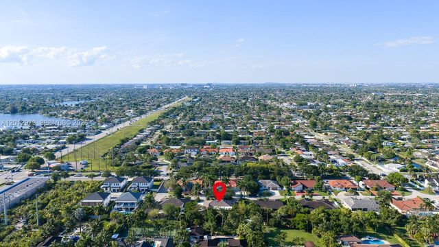 10570 SW 56th Ter, Miami, FL 33173