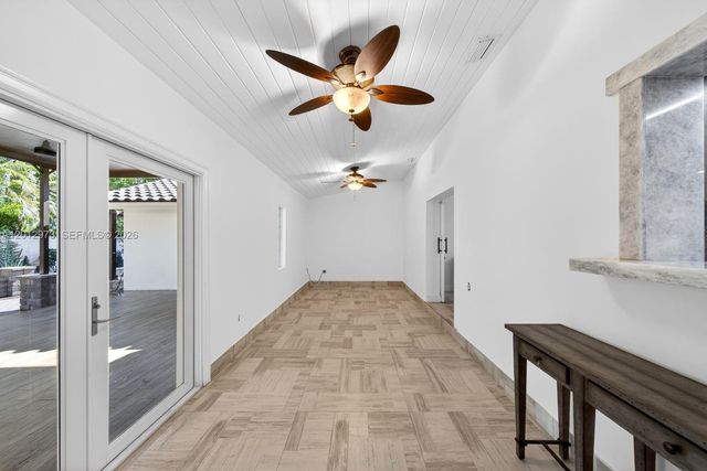10570 SW 56th Ter, Miami, FL 33173