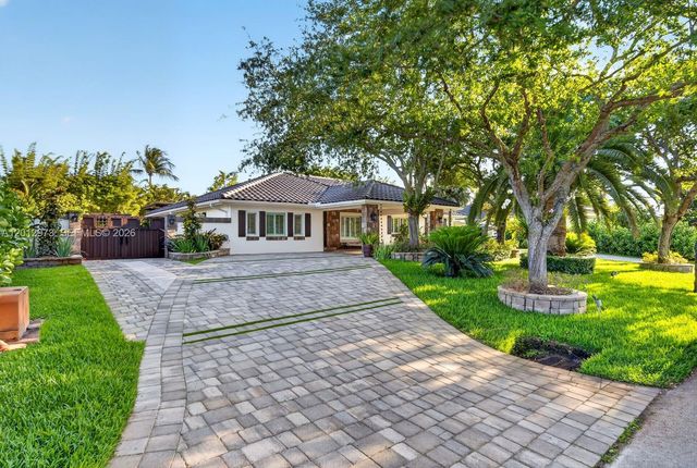 10570 SW 56th Ter, Miami, FL 33173