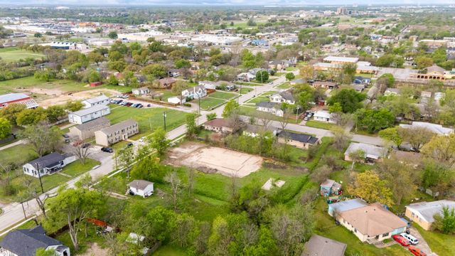 2102 Stanford Street, Greenville, TX 75401