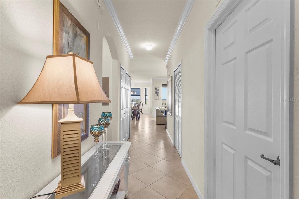 Image 16 of property listing at 7019 RIVER HAMMOCK DRIVE 406, Bradenton, FL 34212