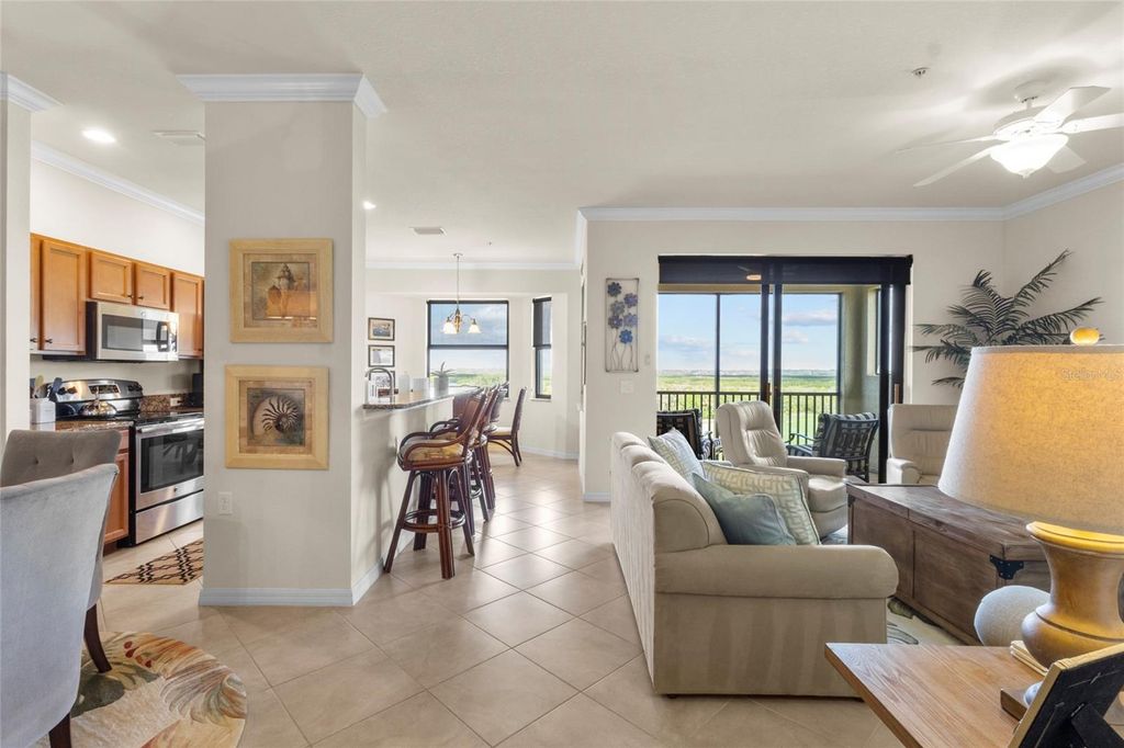 Image 17 of property listing at 7019 RIVER HAMMOCK DRIVE 406, Bradenton, FL 34212