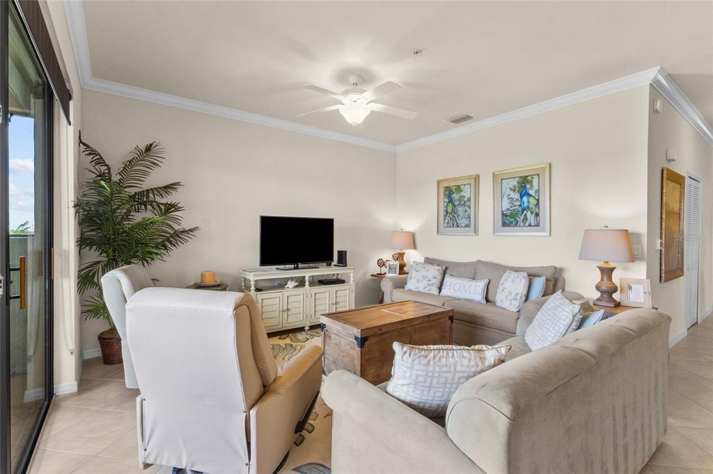 Image 22 of property listing at 7019 RIVER HAMMOCK DRIVE 406, Bradenton, FL 34212