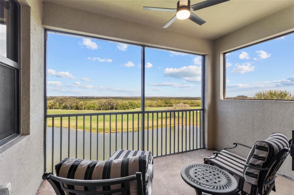 Image 30 of property listing at 7019 RIVER HAMMOCK DRIVE 406, Bradenton, FL 34212