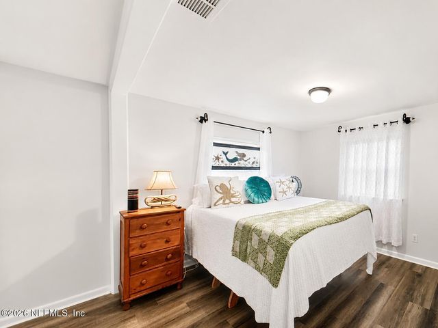 70 ROBERT Street, Atlantic Beach, FL 32233
