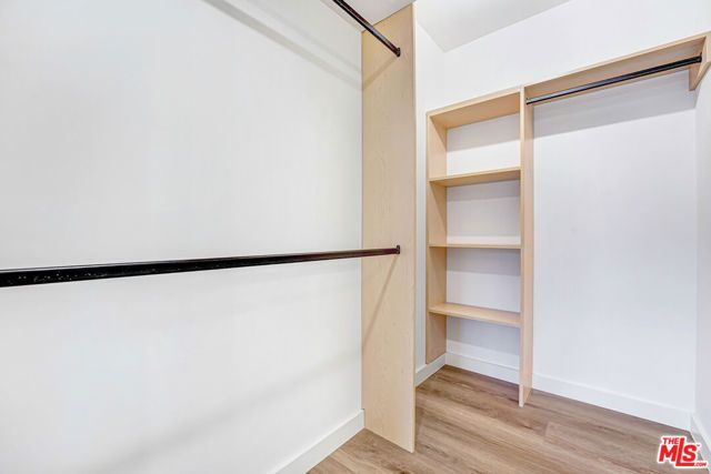 16185 W Sunset Blvd 10, Pacific Palisades (los Angeles), CA 90272