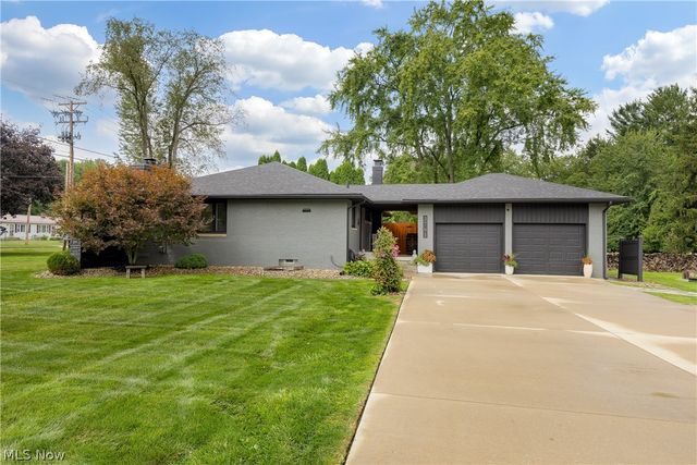 3781 Summit Road, Ravenna, OH 44266