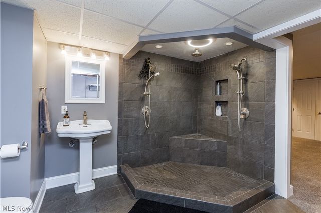 3781 Summit Road, Ravenna, OH 44266