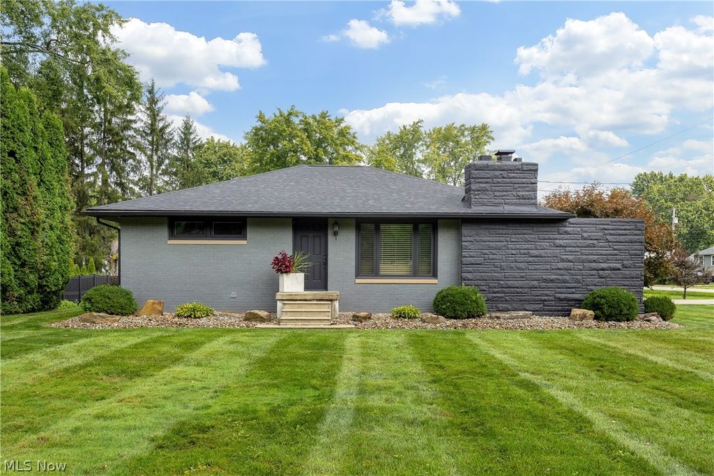 3781 Summit Road, Ravenna, OH 44266