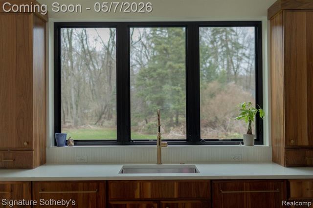 4720 Dover Road, Bloomfield Hills, MI 48304