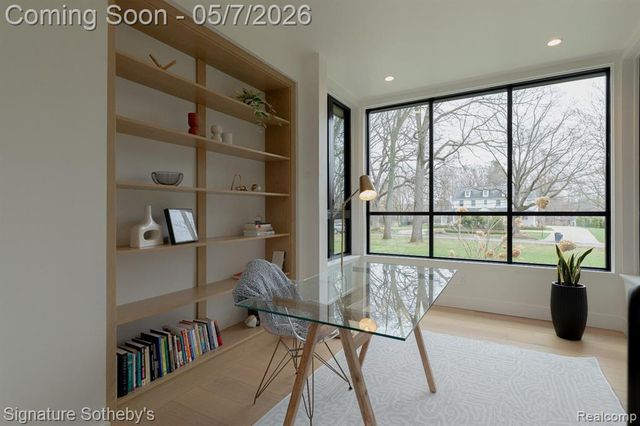 4720 Dover Road, Bloomfield Hills, MI 48304