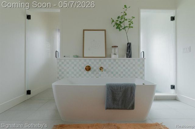 4720 Dover Road, Bloomfield Hills, MI 48304