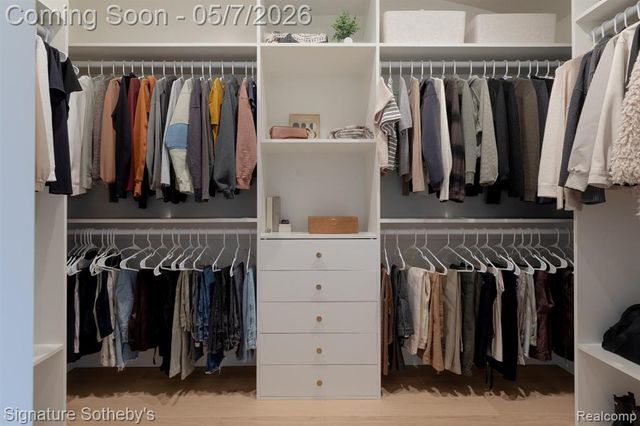 4720 Dover Road, Bloomfield Hills, MI 48304