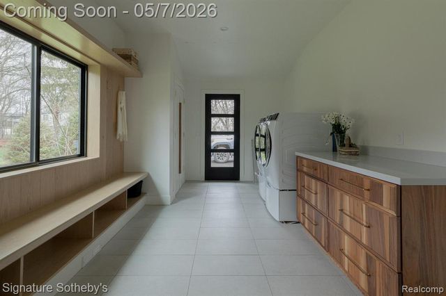 4720 Dover Road, Bloomfield Hills, MI 48304