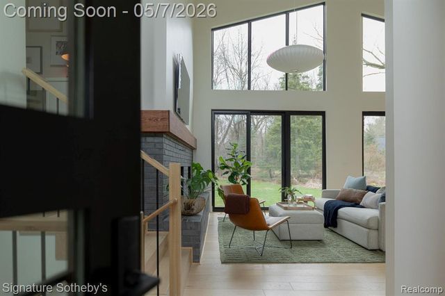 4720 Dover Road, Bloomfield Hills, MI 48304